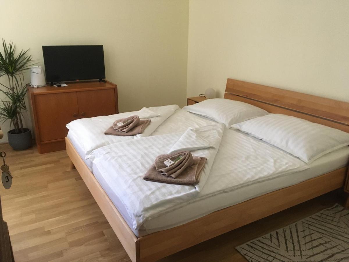 입스 안 데어 도나우 Lindenhof Ybbs B&B 외부 사진