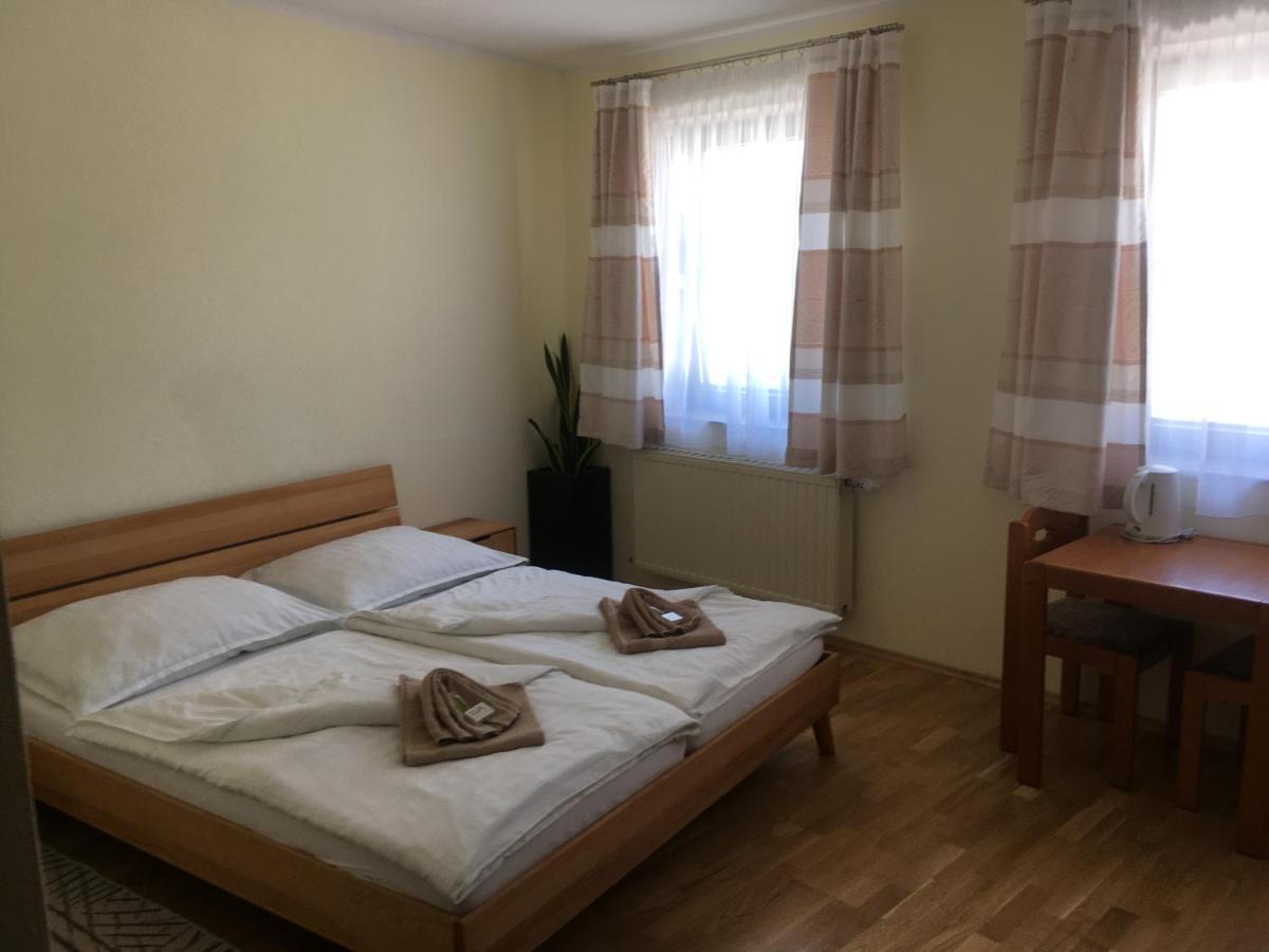 입스 안 데어 도나우 Lindenhof Ybbs B&B 외부 사진